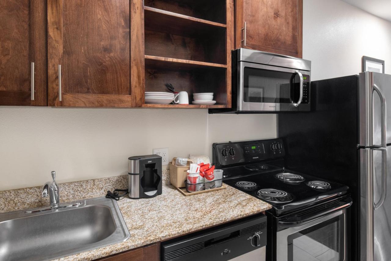 Home Away Kitchen Suites Enid Exterior photo